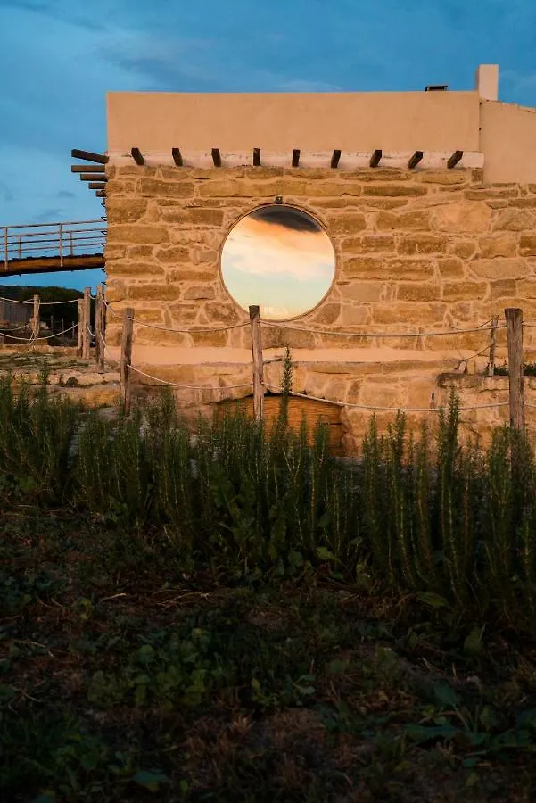 Resort Is Perdas Rural Retreat & Spa Gergei