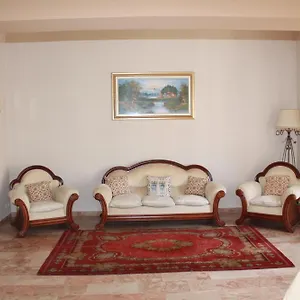 https://domus-pina.catania-hotels.net
